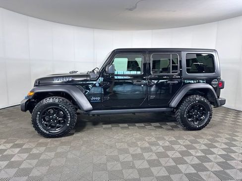 Used 2023 Jeep Wrangler Unlimited w/ Cold Weather Group image 6