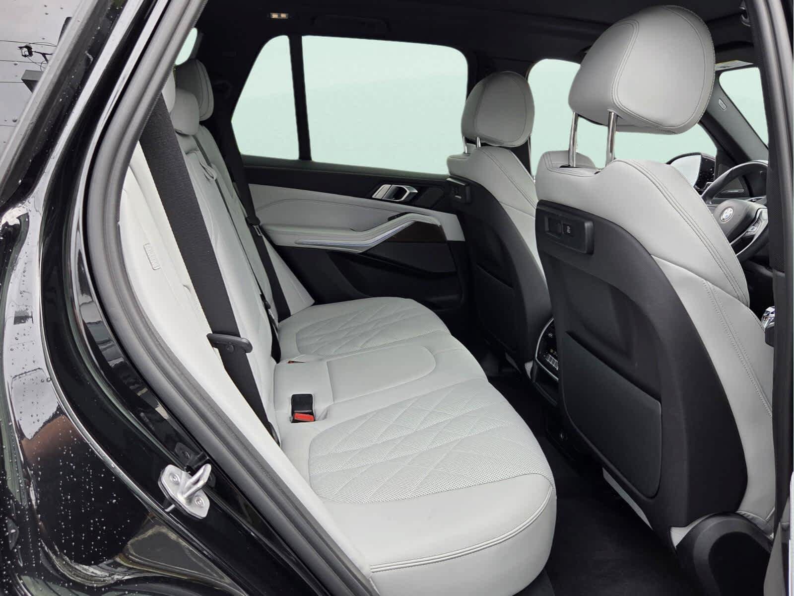 Used 2023 BMW X5 sDrive40i w/ Premium Package RWD image 18