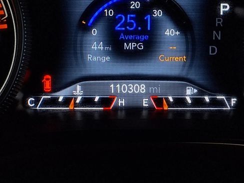 Used 2019 Jeep Cherokee Limited w/ Luxury Group AWD/4WD image 29