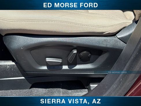 Used 2022 Ford Explorer XLT RWD image 16