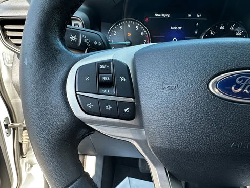 Used 2020 Ford Explorer XLT w/ Comfort Package AWD/4WD image 18