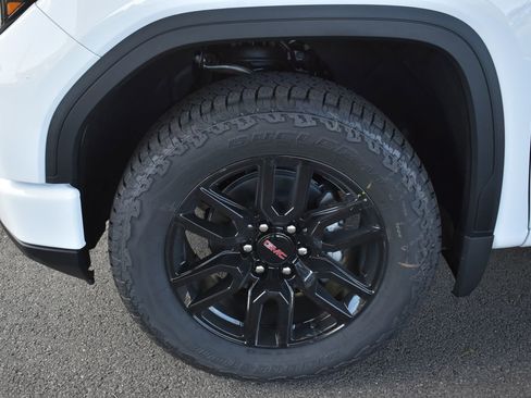 New 2026 GMC Sierra 1500 Elevation w/ Max Trailering Package image 10