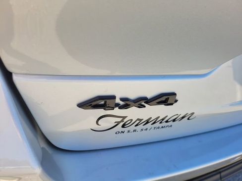 New 2025 Jeep Grand Cherokee Altitude image 11