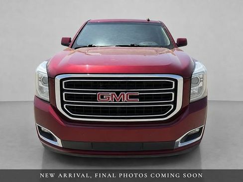 Used 2018 GMC Yukon SLT AWD/4WD image 2