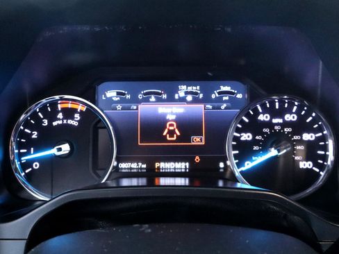 Used 2017 Ford F350 Lariat w/ Chrome Package image 22