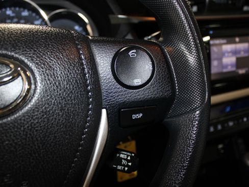 Used 2014 Toyota Corolla LE FWD image 13