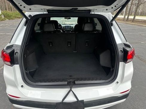 Used 2022 Chevrolet Equinox RS w/ Infotainment Package image 25