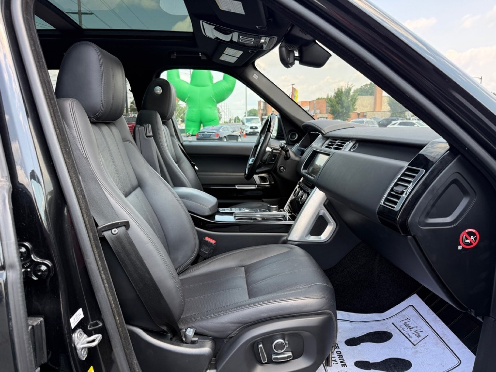 Used 2017 Land Rover Range Rover Supercharged AWD/4WD image 26