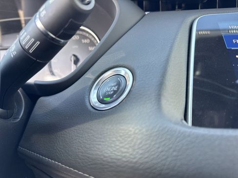 Used 2023 Cadillac XT4 Premium Luxury image 23