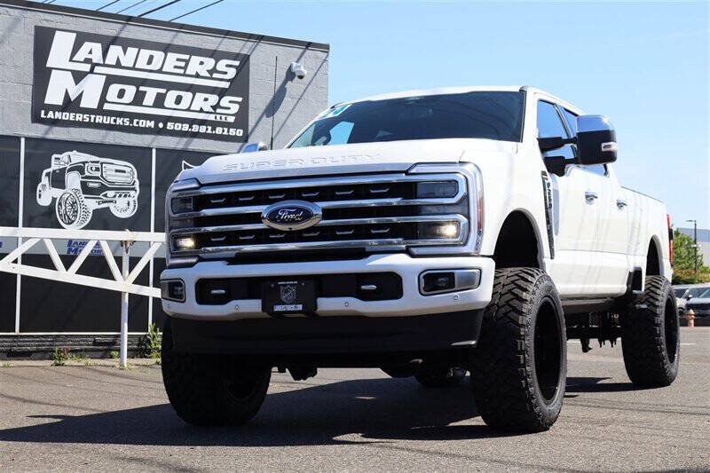 Used 2024 Ford F250 Platinum AWD/4WD image 1