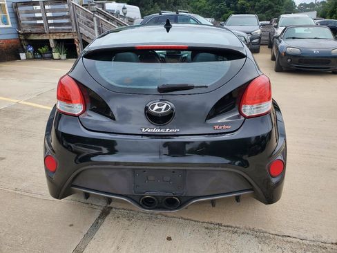 Used 2014 Hyundai Veloster Turbo FWD image 11