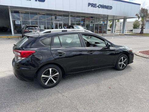Used 2023 Subaru Impreza Premium image 3