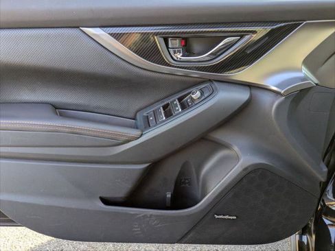 Used 2020 Subaru Crosstrek 2.0i Limited w/ Popular Package #5 image 10