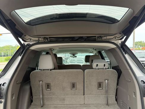 Used 2018 Chevrolet Traverse LT FWD image 26