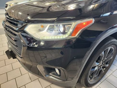 Used 2021 Chevrolet Traverse RS FWD image 7