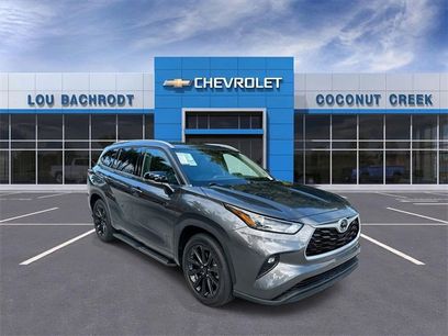 Used 2022 Toyota Highlander XLE