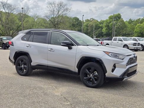 Used 2020 Toyota RAV4 XSE w/ XSE Grade Weather Package AWD/4WD image 5