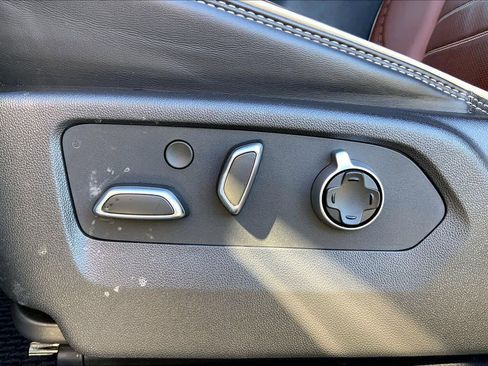 Used 2024 GMC Sierra 1500 Denali Ultimate image 67