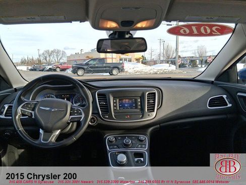 Used 2015 Chrysler 200 Limited w/ Convenience Group FWD image 16