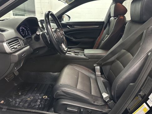 Used 2020 Honda Accord Sport image 19