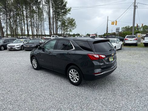 Used 2018 Chevrolet Equinox LT image 3