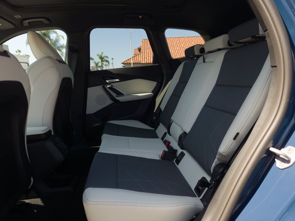 New 2027 BMW X1 xDrive28i w/ Technology Package AWD/4WD image 8