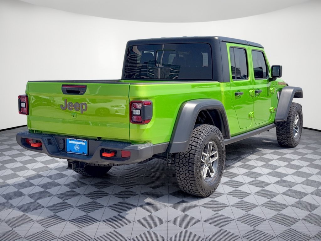 Used 2025 Jeep Gladiator Mojave w/ Convenience Group AWD/4WD image 9