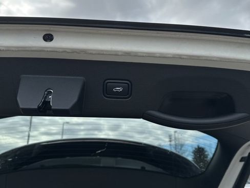 Used 2025 Kia Sportage EX w/ EX Premium Package image 15