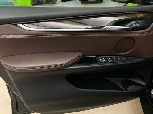 Used 2016 BMW X5 xDrive40e image 24