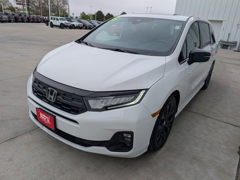 Used 2025 Honda Odyssey Sport-L image 35