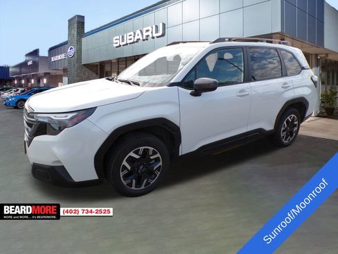 Used 2025 Subaru Forester Premium w/ Convenience Package #1 image 3