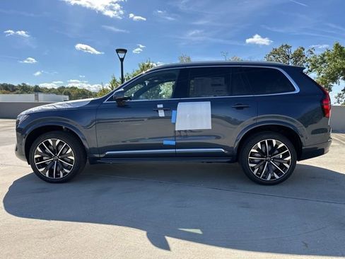 New 2026 Volvo XC90 B6 Plus w/ Protection Package Premier image 4