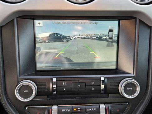 Used 2017 Ford Mustang Premium image 15