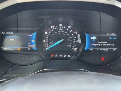 Used 2022 Ford Edge SE image 14