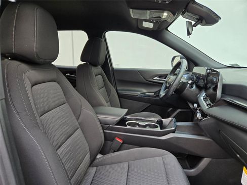 Used 2025 Chevrolet Equinox LT FWD image 27
