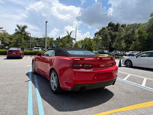 Used 2019 Chevrolet Camaro LT RWD image 7