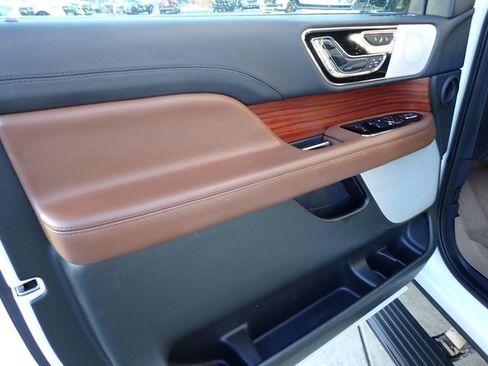 Certified 2024 Lincoln Navigator Reserve image 19