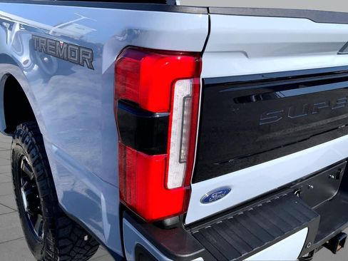 Used 2025 Ford F250 Platinum w/ Tremor Off-Road Package AWD/4WD image 26