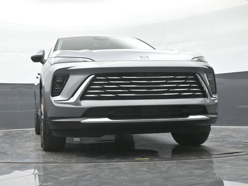 Used 2024 Buick Envision Preferred image 43