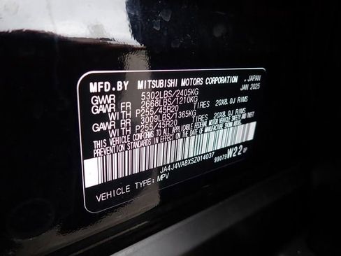 Used 2025 Mitsubishi Outlander SE image 22