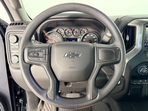 Used 2026 Chevrolet Silverado 1500 Custom Trail Boss w/ Midnight Edition AWD/4WD image 11