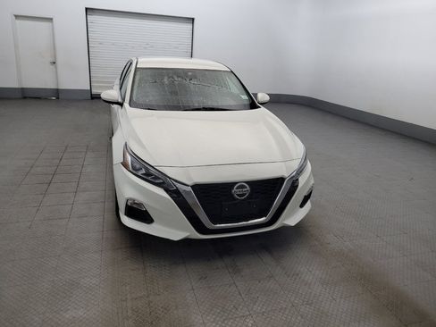 Used 2022 Nissan Altima 2.5 SV AWD/4WD image 14