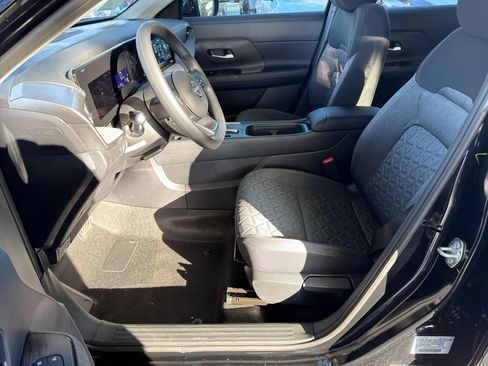 New 2026 Nissan Kicks SV image 15