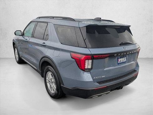 Certified 2025 Ford Explorer Active w/ Active Comfort Package RWD image 7
