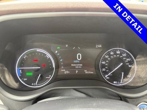 Used 2021 Toyota Sienna Platinum image 35