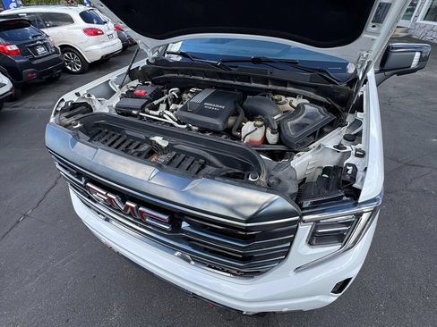 Used 2022 GMC Sierra 1500 AT4 w/ AT4 Premium Package AWD/4WD image 44