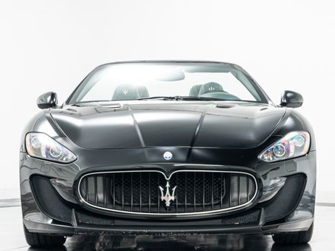 Used 2014 Maserati GranTurismo Convertible RWD image 4