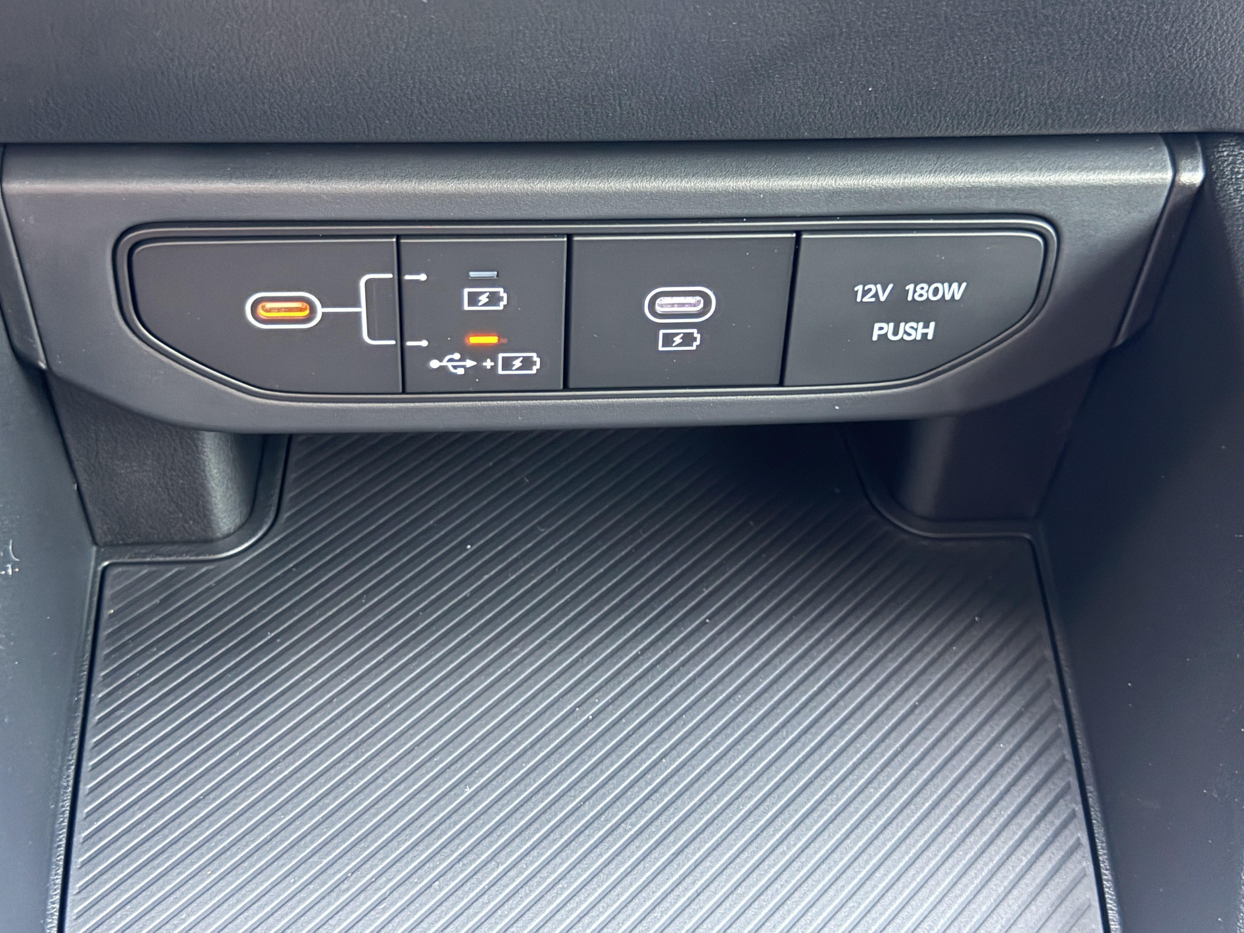 New 2026 Kia K4 FWD image 22