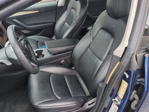 Used 2022 Tesla Model 3 RWD image 8