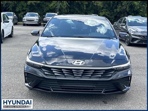 New 2026 Hyundai Elantra SEL Sport FWD image 2